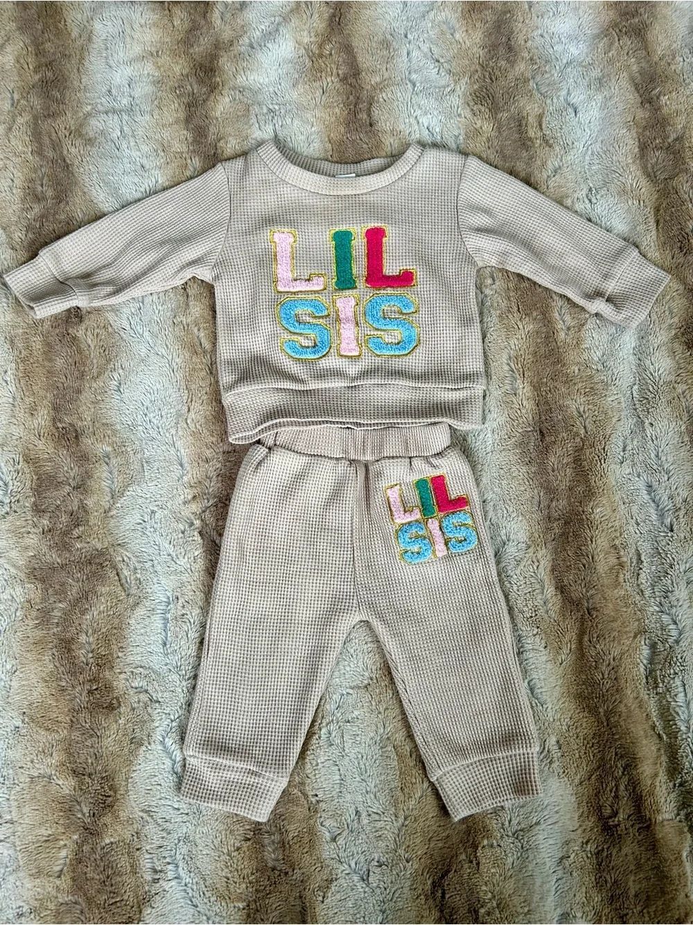 Lil Sis Beige Waffle Knit Two-Piece Set with Colorful Applique 6-12 MOS